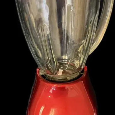 Oster Duralast Classic 7-Speed Blender - 6-Cup Glass Jar, Metallic Red