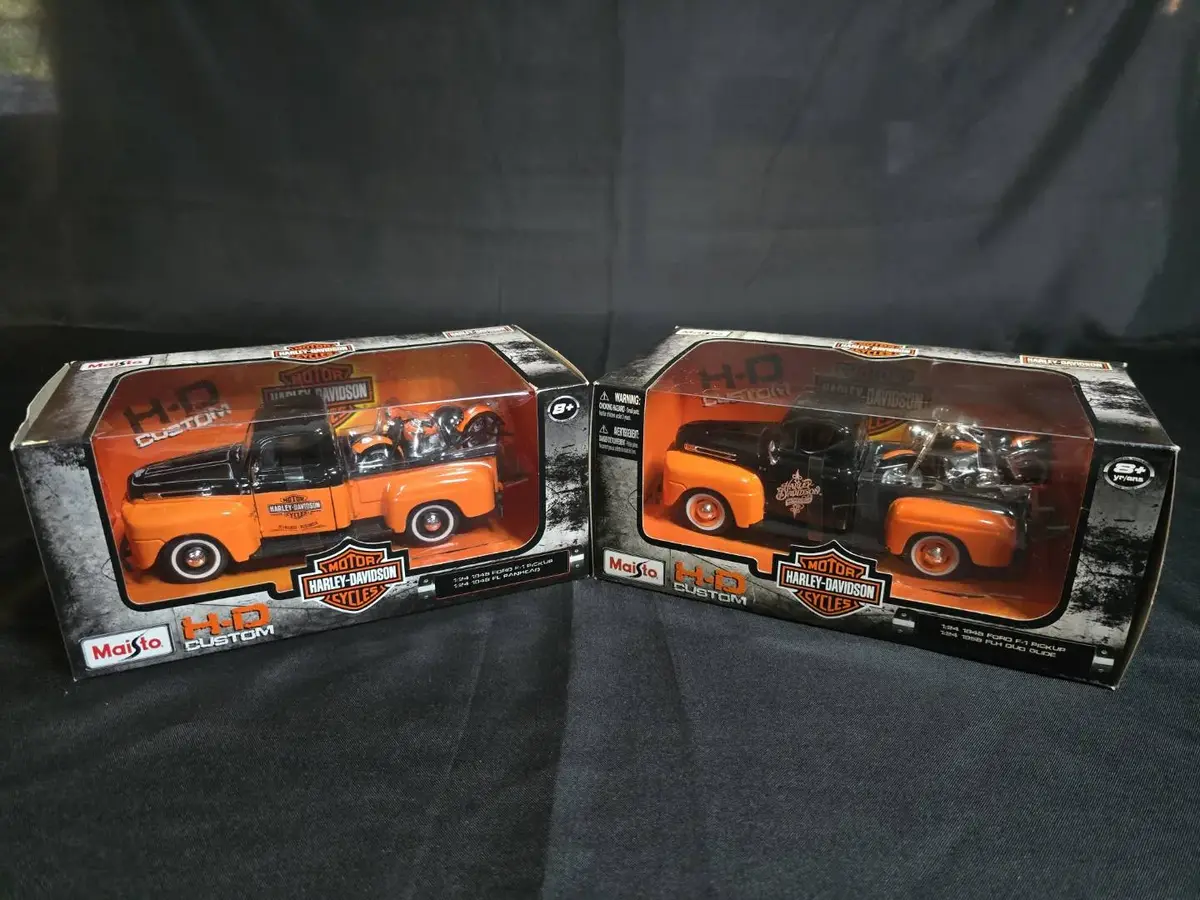 Maisto H-D Custom 1:24 Harley-Davidson 1948 Ford F-1 Pickup Trucks Lot of 2 Diecast