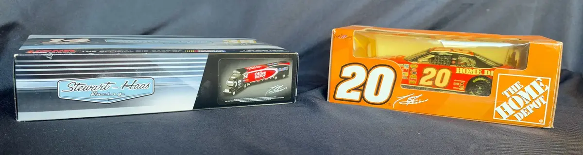 Tony Stewart NASCAR Diecast Collection: 2011 #14 Transporter Hauler & 2002 #20 Championship Racecar