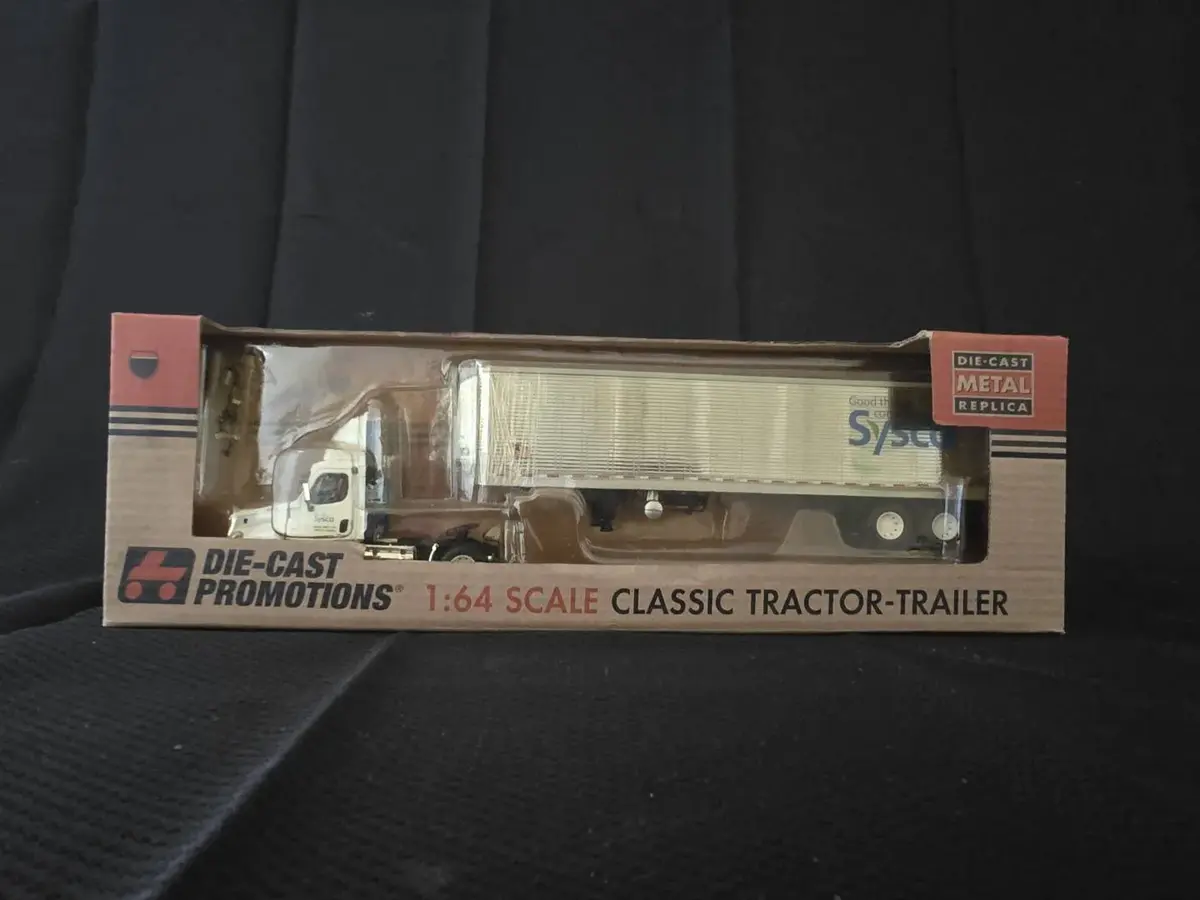 Die-Cast Promotions 1:64 Freightliner Cascadia Day Cab Sysco Vintage Trailer 33108