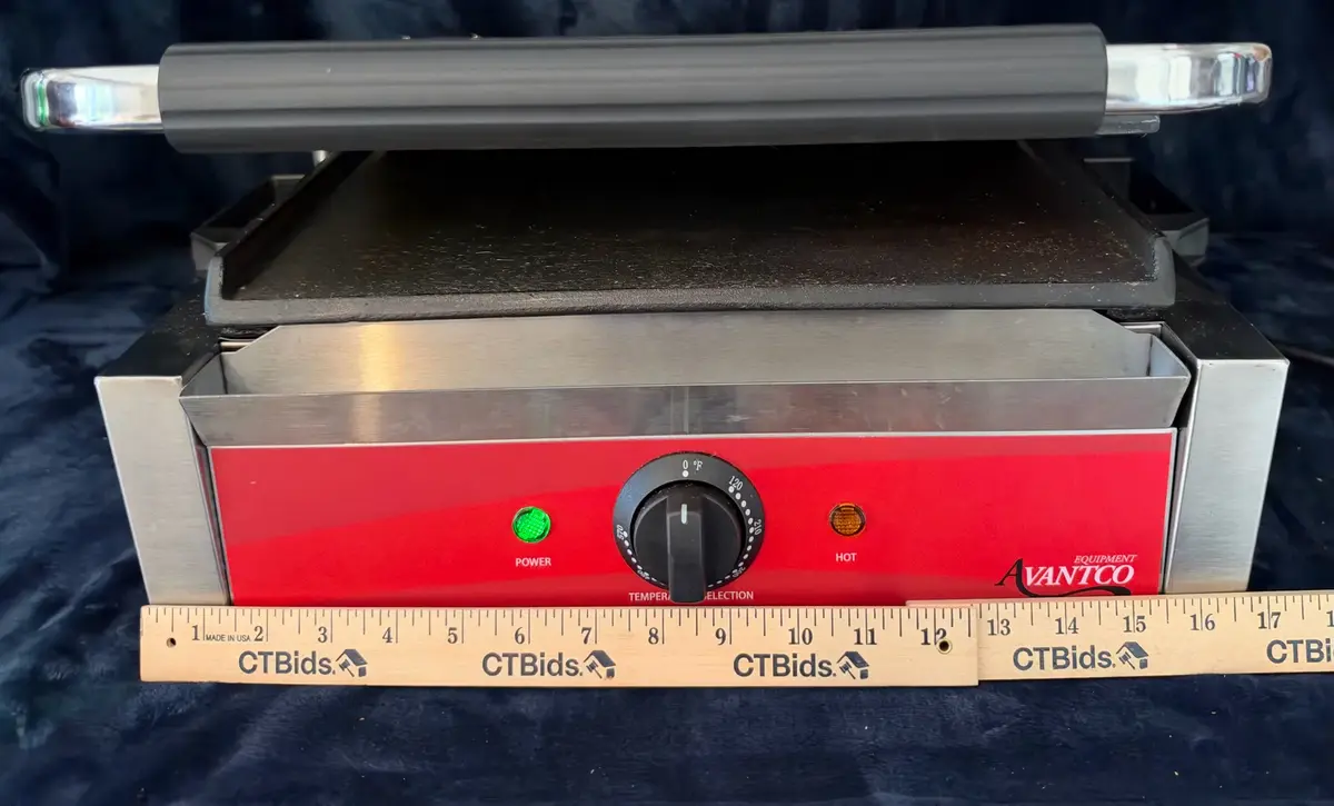 Avantco Commercial Panini Sandwich Grill / Press