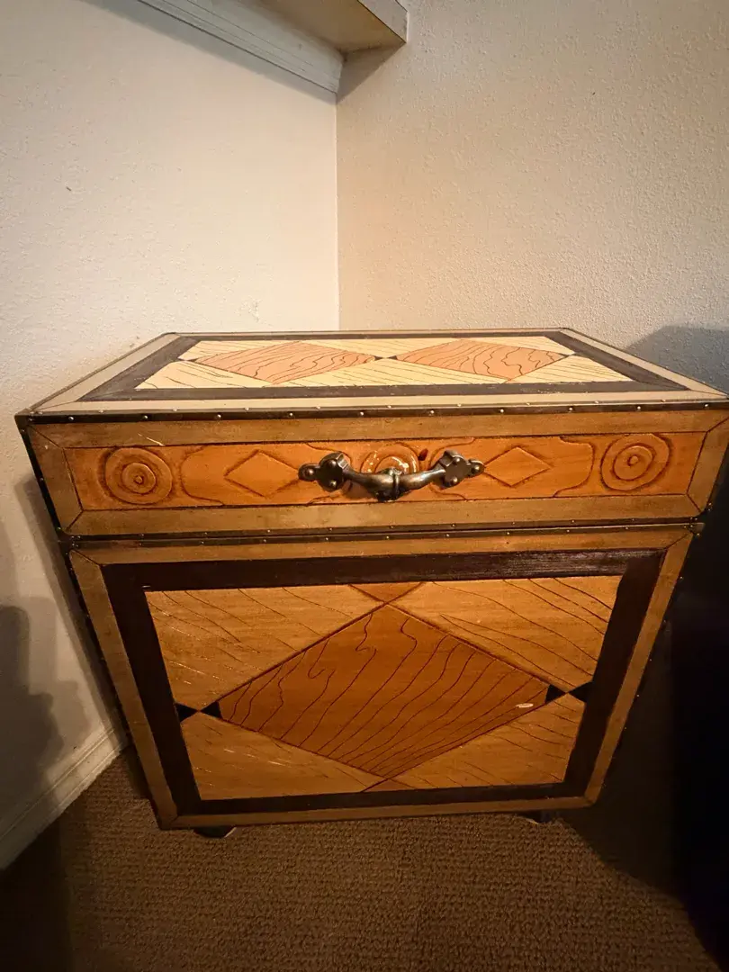 Decorative Wood Trunk / Side Storage Table