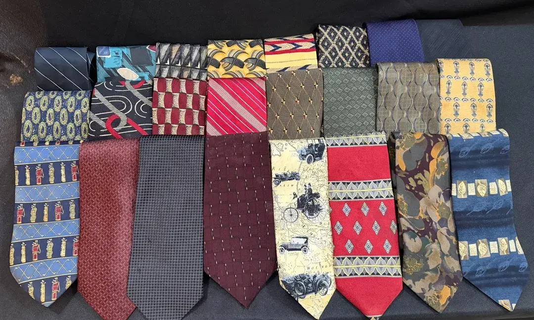 Sharp Dressed Man! 24 Neckties & Tie Hangar