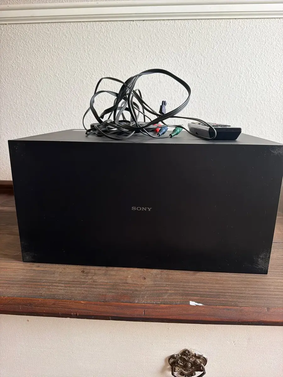 Sony Surround Sound Speaker System with Subwoofer, Remote & Cables