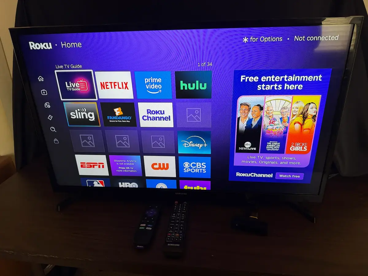 Samsung 32” TV with Roku Streaming Device, Remotes & HDMI Cord