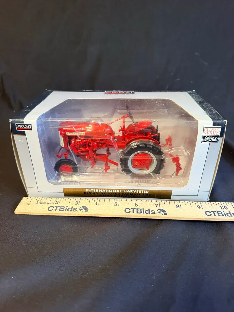 SpecCast International Harvester Farmall Cub Tractor with Cultivator 1:16 Scale Die-Cast Replica