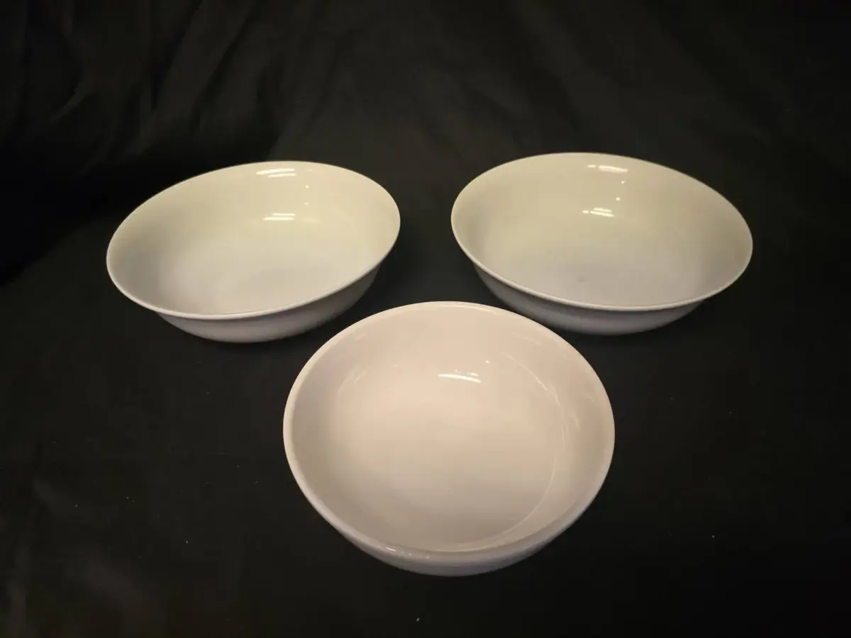 Set of 3 Everyday White Porcelain Nesting Serving Bowls
