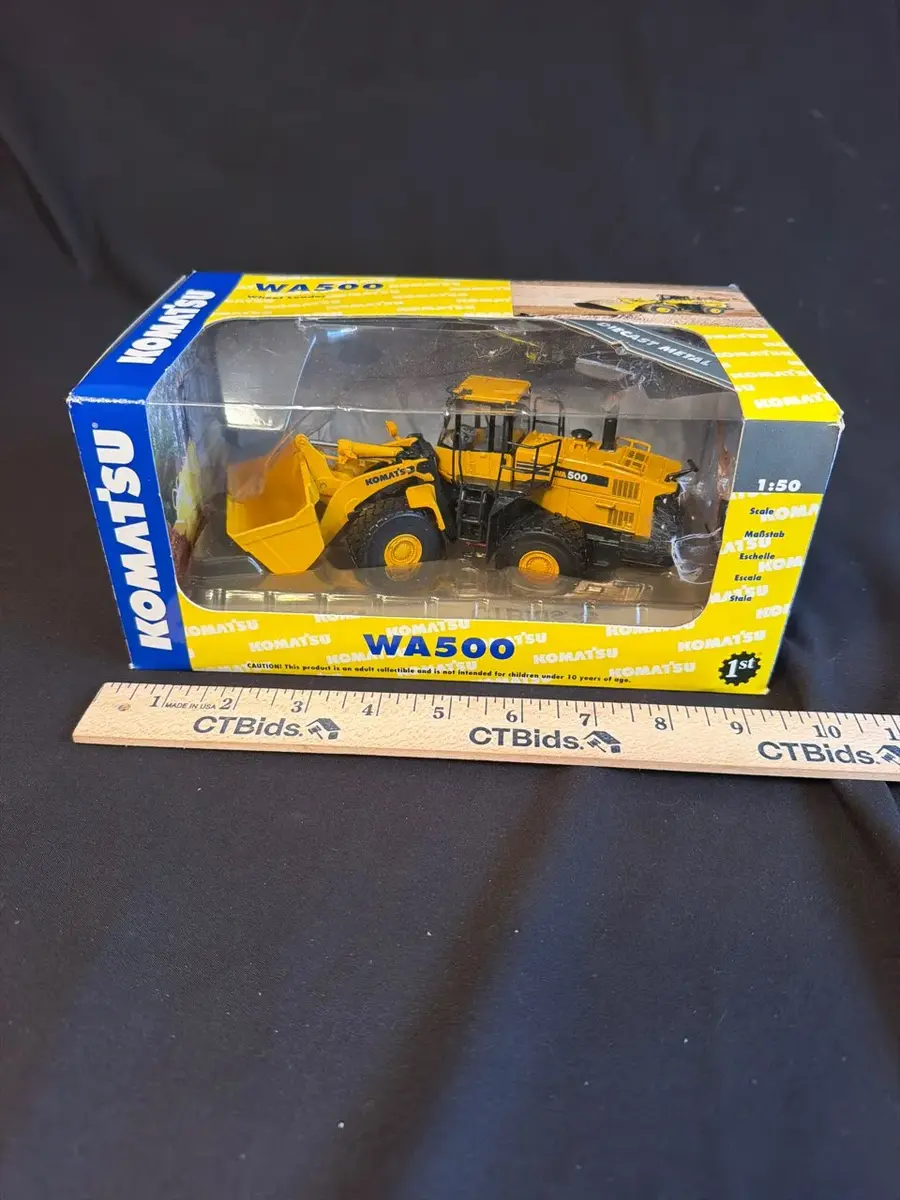 Komatsu WA500 Wheel Loader 1:50 Scale Diecast Model