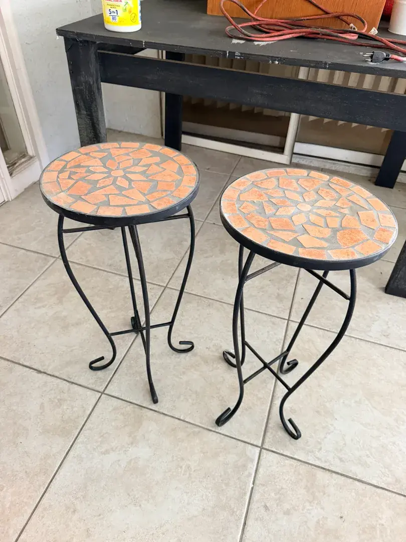 Set Of 2 Patio Mosaic Plant Stands