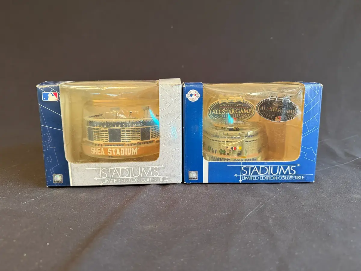 Forever Collectibles MLB Stadiums – Shea Stadium & Yankee Stadium 2008 All-Star Game – Set of 2