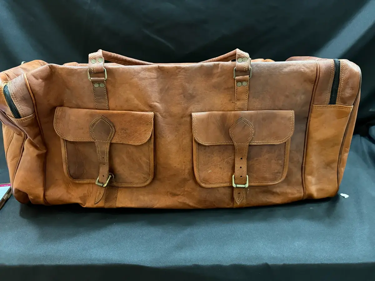 Oversized Brown Leather Travel Duffle Bag – Approx. 30” – Multi-Pocket Weekender
