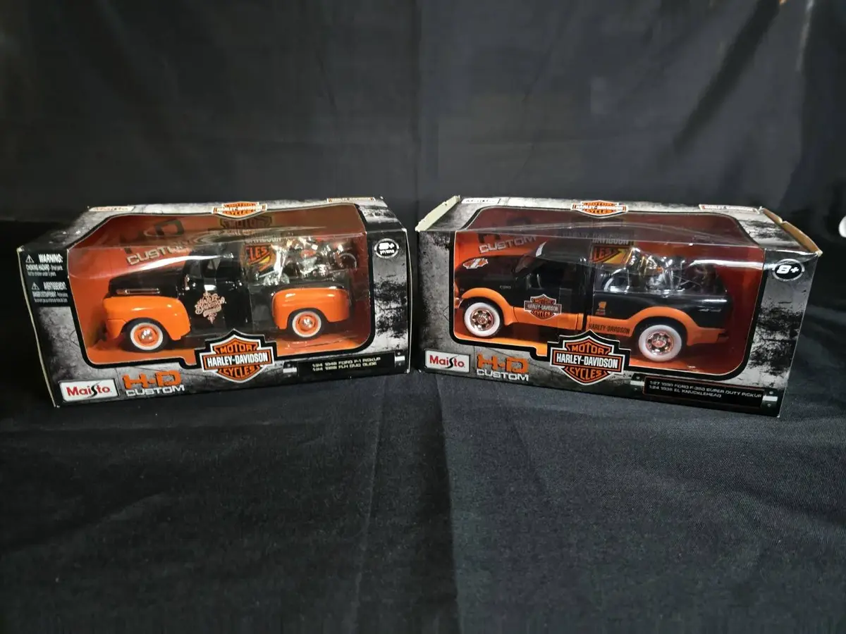 Lot of 2 Maisto H-D Custom Harley-Davidson Diecast Ford Pickup Trucks w/ Motorcycles NIB