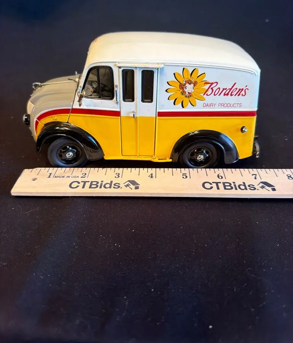 1950 Borden’s Milk Truck Die-Cast Collectible – Original Box