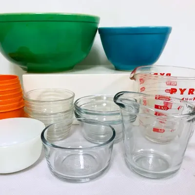 “Tupperware” “Pyrex” “Anchor Hocking” Glass Mixing Bowls and More
