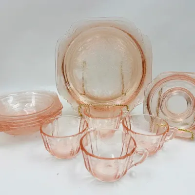 Vintage Pink Recollection Glass – Madrid Pattern