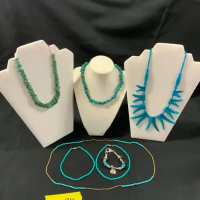Turquoise Jewelry Collection – Necklaces & Bracelets 