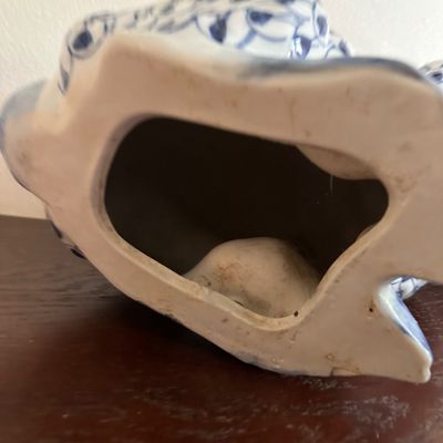 Porcelain Blue and White Bunny (B3-SA)