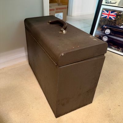 Kennedy Kits Metal Tool Chest (B1-RG)