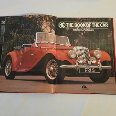 Chevrolet Corvette Memorabilia Collection (LR-JS)
