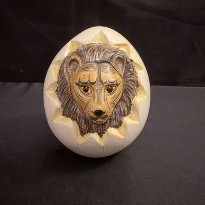 Signed Lion in Egg Figurine (B1-RG)