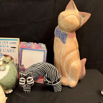 Cat Themed Collectibles, Figurines, Books & More (B1-RG)