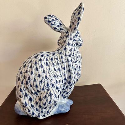 Porcelain Blue and White Bunny (B3-SA)