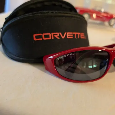 Chevrolet Corvette Memorabilia Collection (LR-JS)