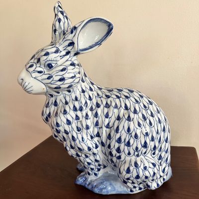 Porcelain Blue and White Bunny (B3-SA)