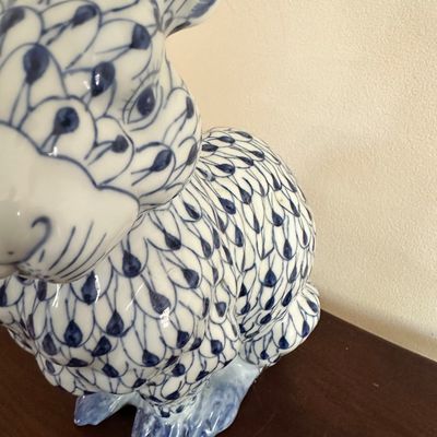 Porcelain Blue and White Bunny (B3-SA)