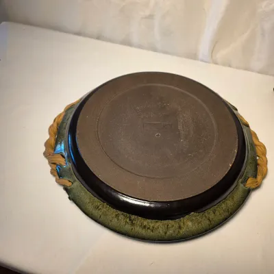 Lisa Conard for Biltmore Inspirations Glazed Ceramic Platter w/ Stand (LR-JS)
