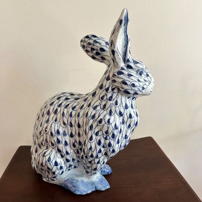 Porcelain Blue and White Bunny (B3-SA)