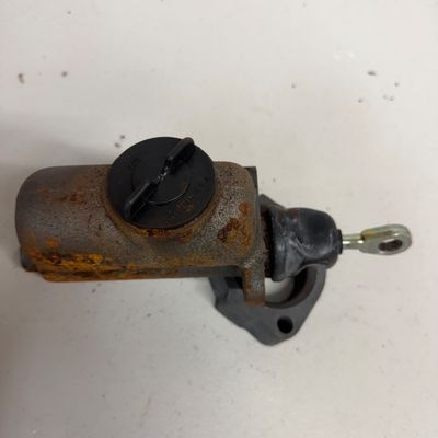 1961 Corvette Master Cylinder with Hardware Components (G-MG)