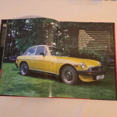 Chevrolet Corvette Memorabilia Collection (LR-JS)