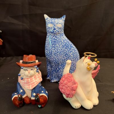 Cat Themed Collectibles, Figurines, Books & More (B1-RG)