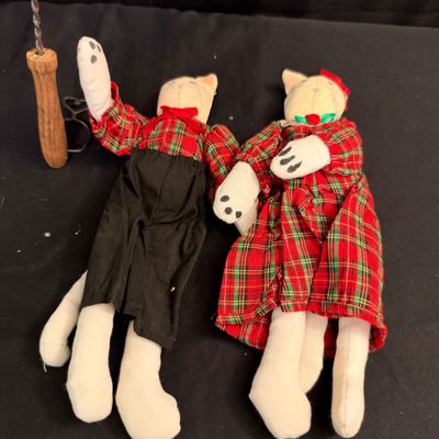 Cat Themed Collectibles, Figurines, Books & More (B1-RG)