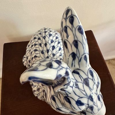 Porcelain Blue and White Bunny (B3-SA)