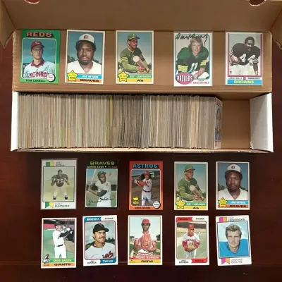 100s of Vintage Sports Cards
