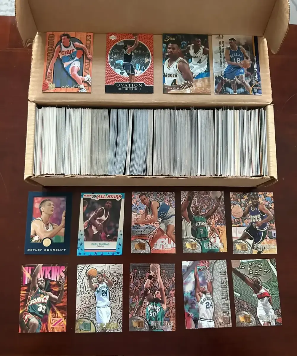 100s of Vintage Basketball Cards. Fleer Flair, Fleer Metal, Hardwood Leaders, and More