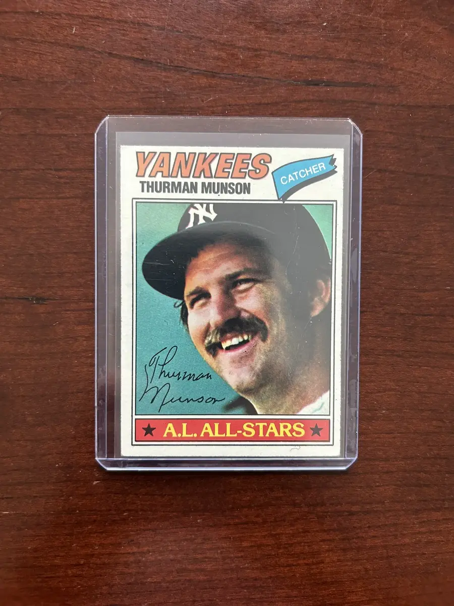 1977 Topps Baseball Card. Thurman Munson - New York Yankees. Card #170