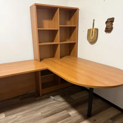 3-Piece Office Desk with Hutch