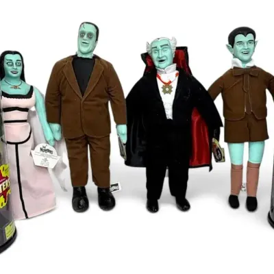 Toy Factory The Munsters Dolls, Universal Monsters Son Of Dracula Dolls