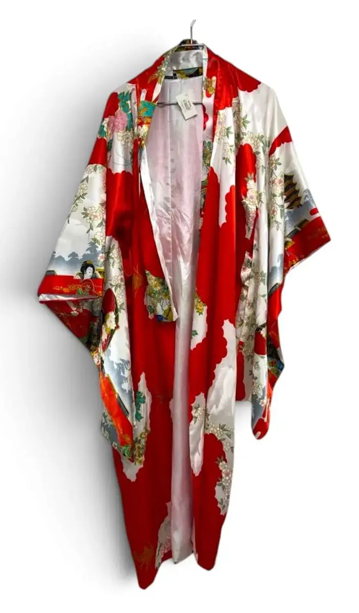 Red Kimono w/ Printed Design (Shanghai SoHo)
