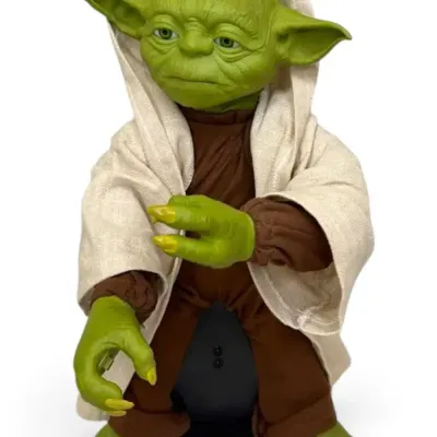 Hasbro Yoda Legendary Jedi Animatronic 