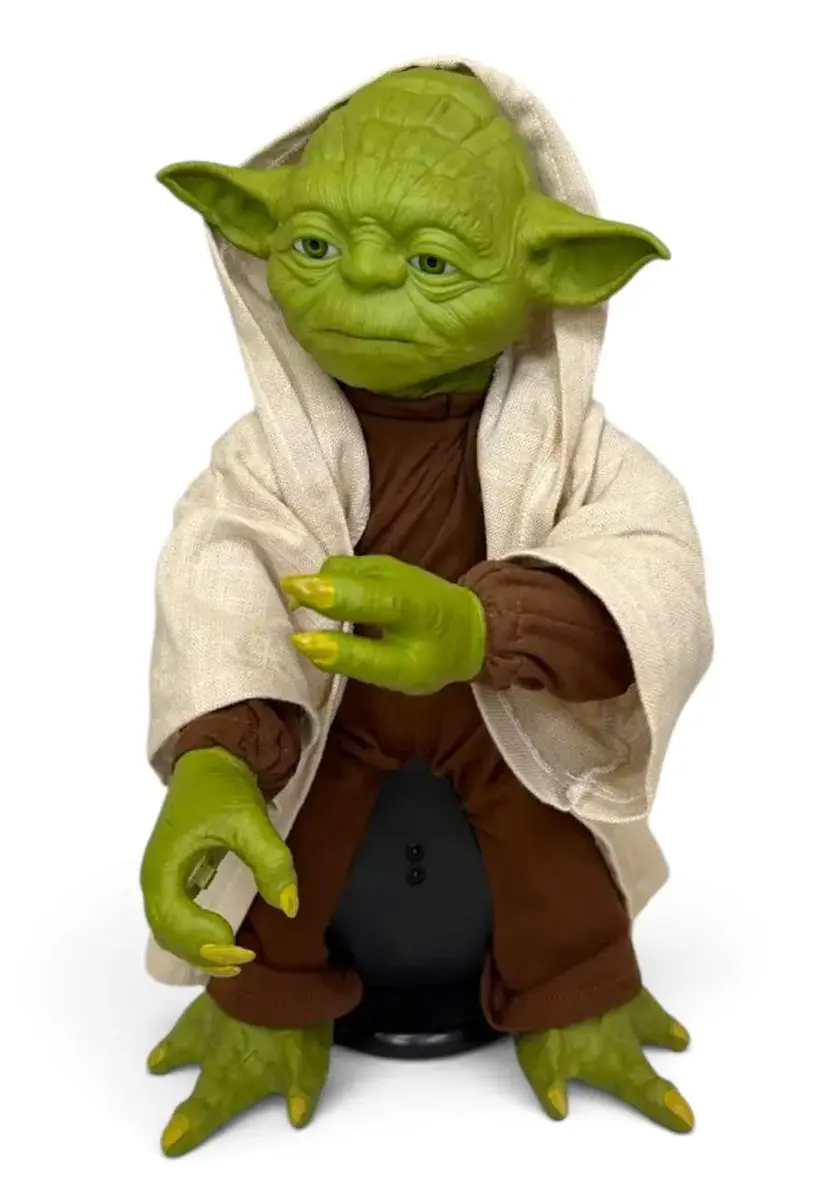Hasbro Yoda Legendary Jedi Animatronic 