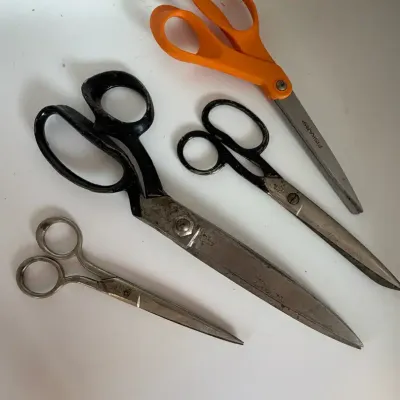 Vintage & Modern Scissors Lot of 4 – Large Tailor Shears, Fiskars & Sewing Scissors