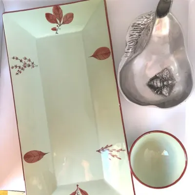 3-Piece Nature-Theme Serveware: Cast Metal Bee/Pear Bowl & Sage Botanical Ceramic Platter Set