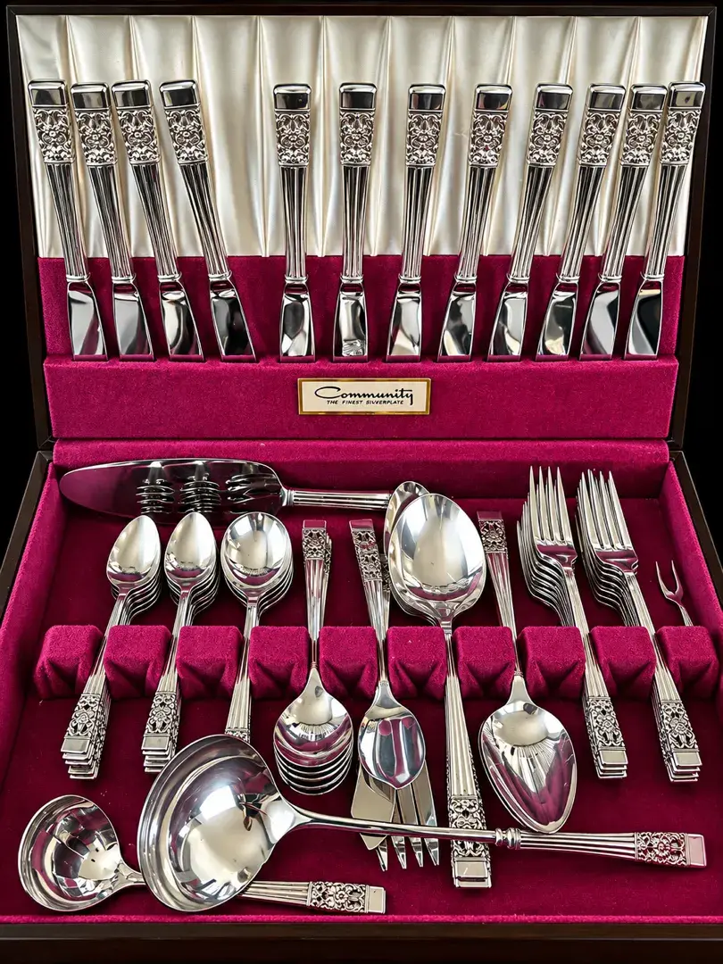 Community Silverplate Flatware Set 56 Pc Service for 12 w/ Serving Pieces & Case