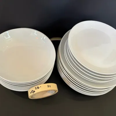 Crate & Barrel KAHLA Germany White Porcelain Dinnerware Set – 21 Pieces