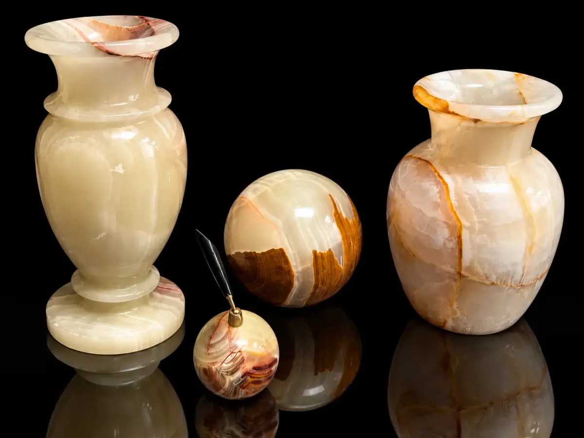 Vintage Polished Onyx Marble Decor Lot – 2 Vases, Sphere & Pen Holder – 4 Pc