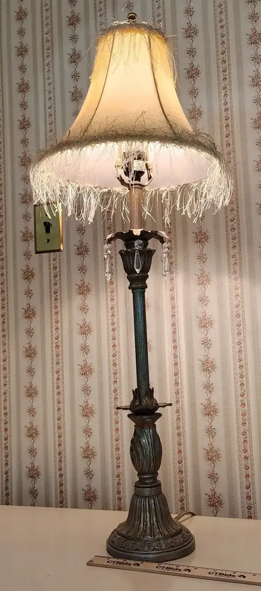 Vintage-Style Dark Metal Table Lamp
